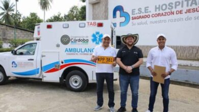 Photo of Gobernador le cumple a Valencia y entrega ambulancia