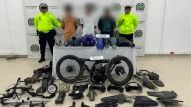 Photo of Capturan a hombres que vendían partes de motos robadas en Montería