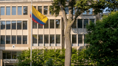 Photo of Embajada de Colombia en EE. UU. critica a alcaldes por politizar la lucha antinarcóticos   
