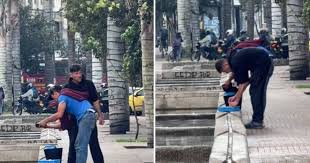 Photo of Indignación en Bogotá por video que muestra lavado de pechugas en canal de aguas del centro