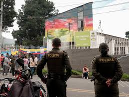 Photo of Padres denuncian juegos sexuales y consumo de drogas en colegio de Bogotá