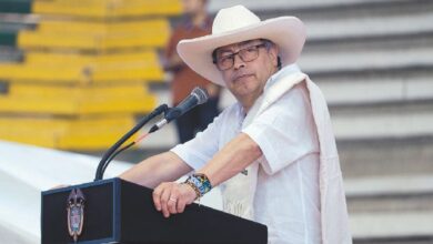 Photo of Petro acusa a la Federación de Cafeteros de traicionar a los cultivadores