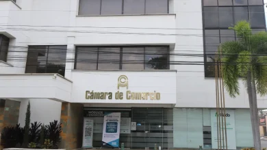 Photo of Uribe pide sanciones contra Petro por declaraciones sobre la segunda vuelta