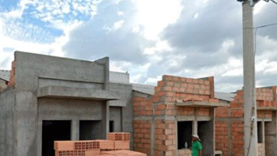 Photo of Gobierno dejaría recursos para construir 500 viviendas más por autogestión en Montería