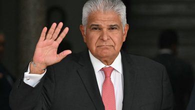 Photo of De la Espriella invita al presidente de Panamá a inaugurar la nueva ruta aérea Montería–Panamá
