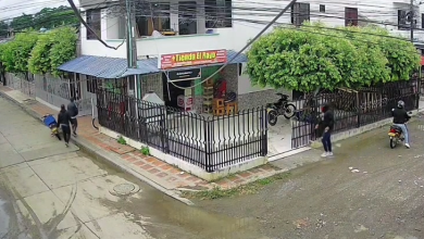 Photo of Seis hombres armados asaltaron una tienda en Montería y quedaron registrados en cámaras de seguridad